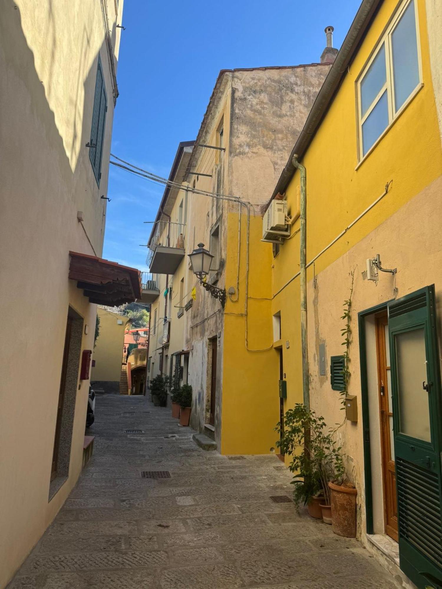 Appartamento La Casa Di Chiara 阿祖罗港 外观 照片